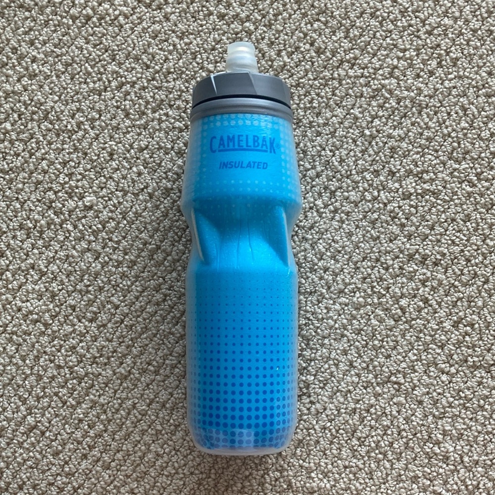 Camelbak Podium Big Chill 25 oz Bike Bottle Cycling Insulated Grid Blue VEUC